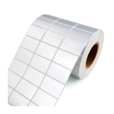 Ярлыки штрихкода в Rolls, погодостойкие ярлыки BOPP УЛЬТРАФИОЛЕТОВЫЕ печатая изготовленные на заказ кода QR